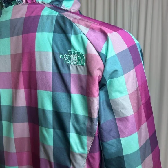The  North face  women’s Plaid Multicolor Jacket - Picture 5 of 7